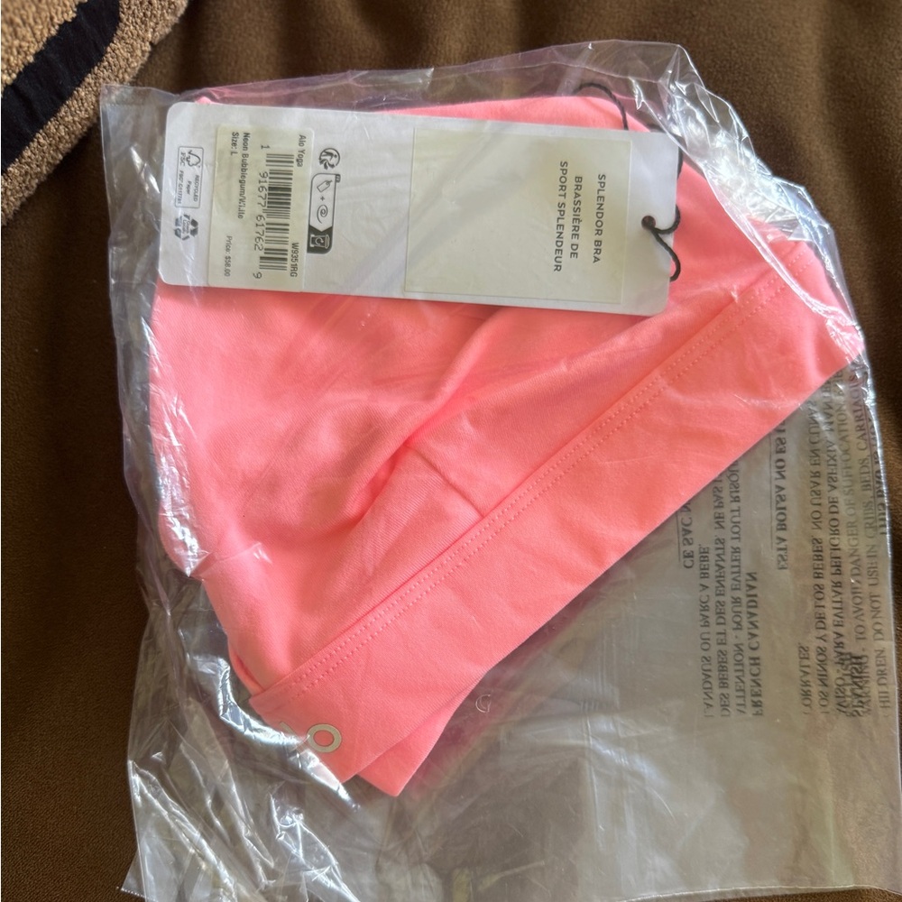 NWT Alo Yoga Splendor Bra in Neon Bubblegum - Picture 3 of 4